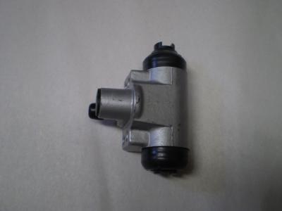 Daihatsu Hijet Left Rear Wheel Cylinder S83